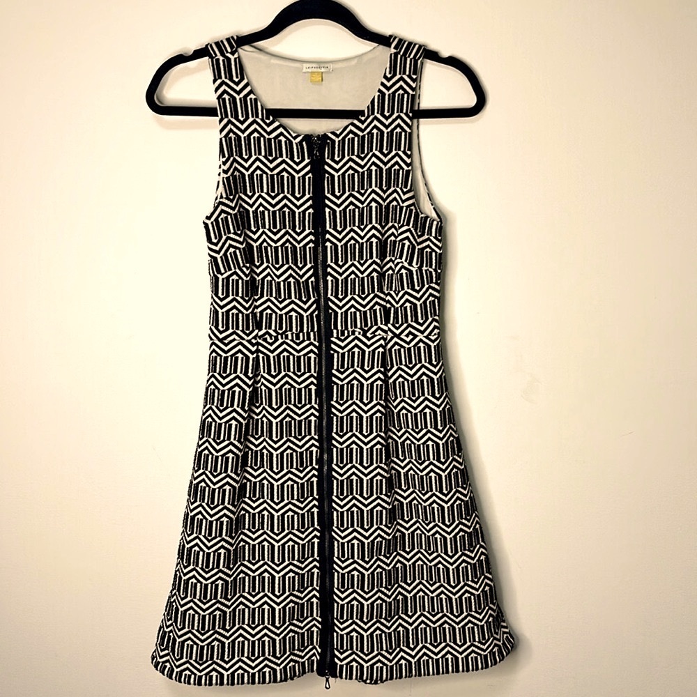 Anthropology Leifsdottir Black and White Front Zipper Sleeveless Dress Size 4
